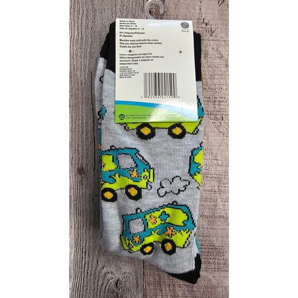 HYP SPIDER-MAN 2 Pair NEW Crew Socks Size 6 - 12 Marvel Comics UNISEX - Picture 2 of 4